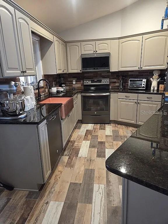 2445 NW 53RD AVENUE ROAD