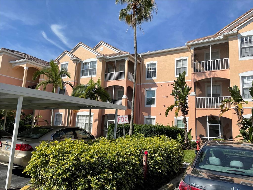 Photo of 13524 Turtle Marsh Loop #630, Orlando, FL 32837 (MLS # O6392927)