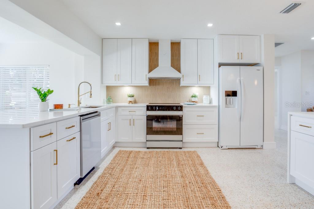 SANS SOUCI ESTATES - Residential