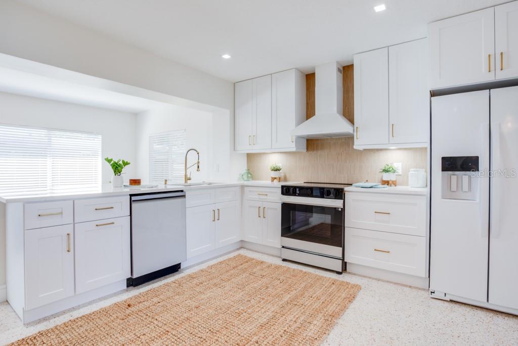 SANS SOUCI ESTATES - Residential