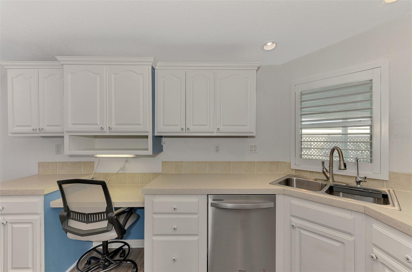 HARBOR COVE - Residential