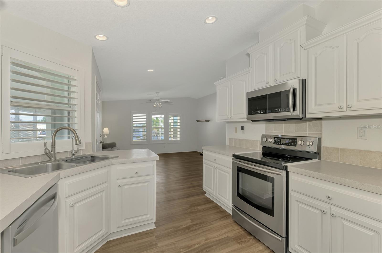 HARBOR COVE - Residential