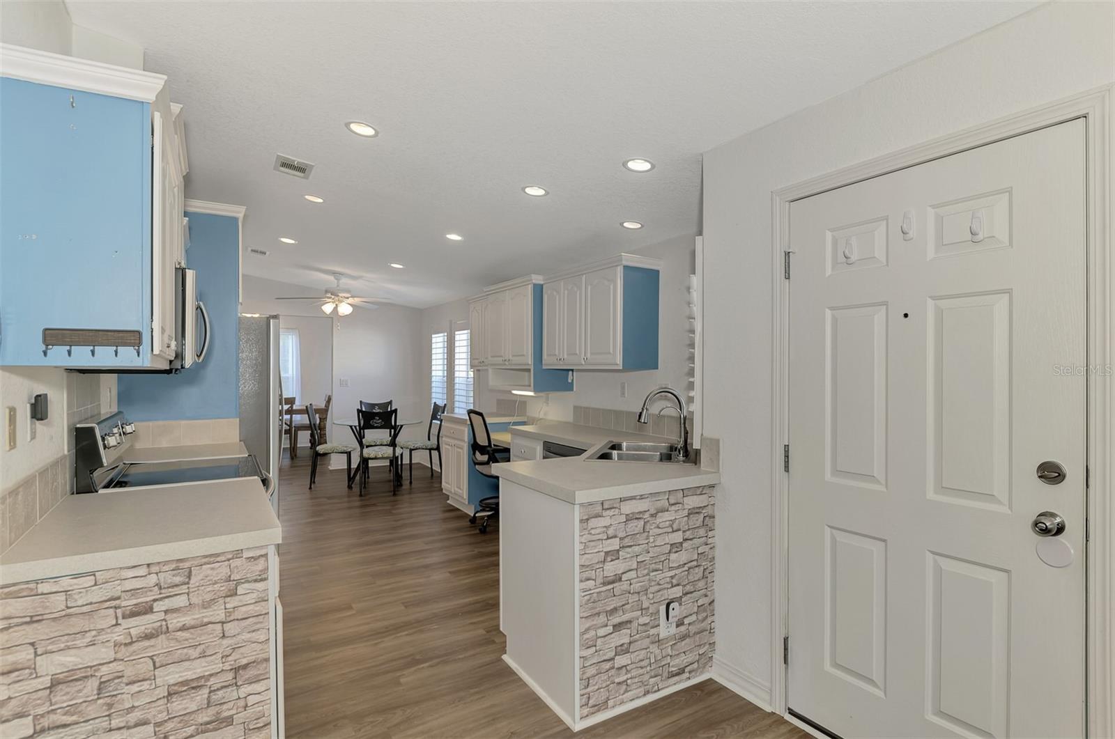 HARBOR COVE - Residential