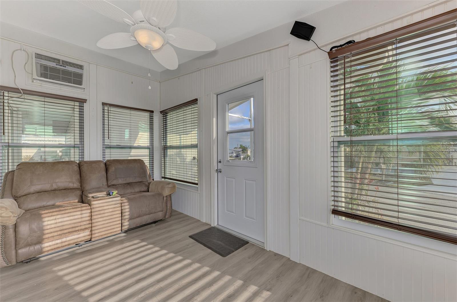 HARBOR COVE - Residential