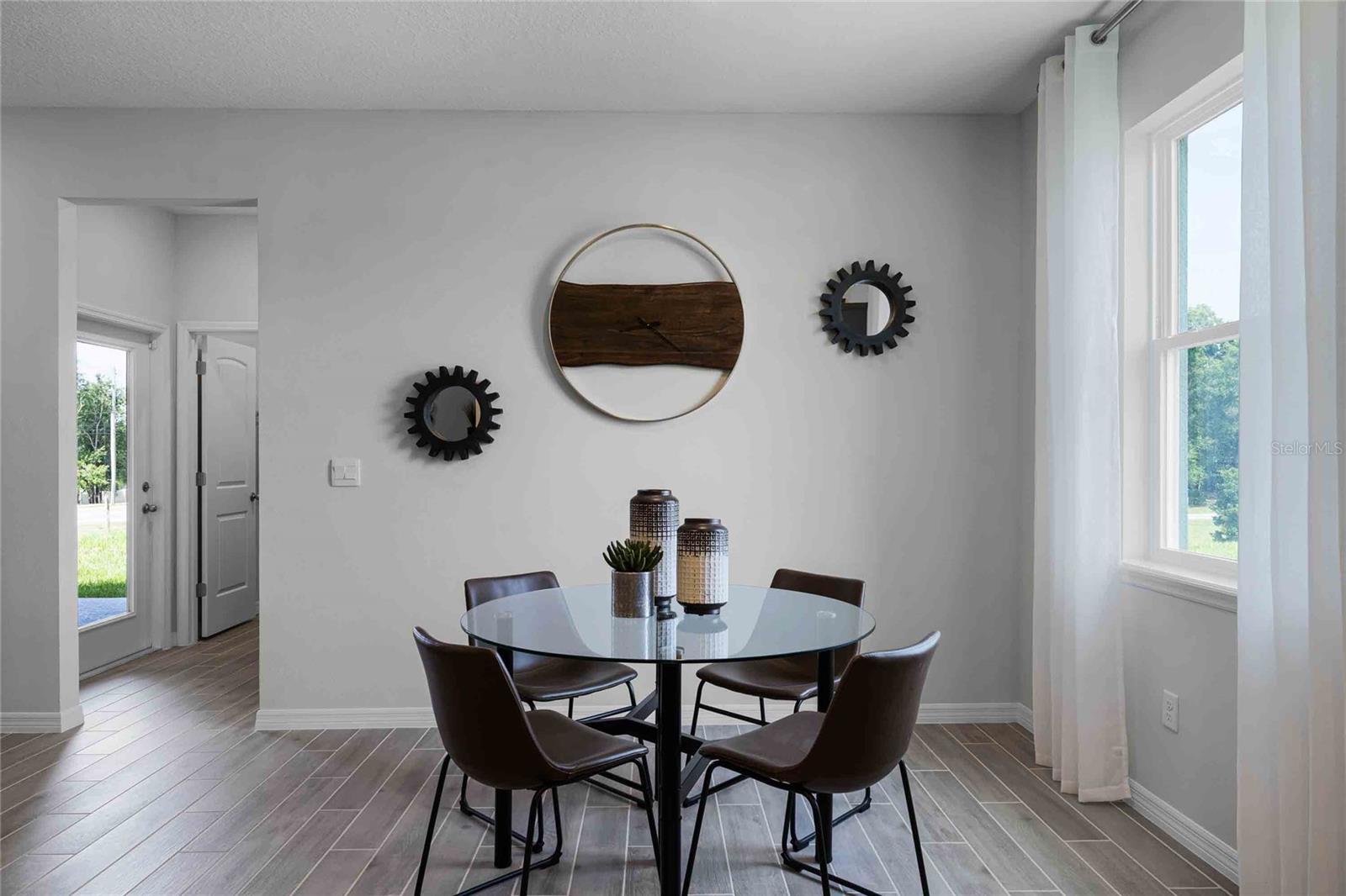 VICTORIA OAKS PH D - Residential