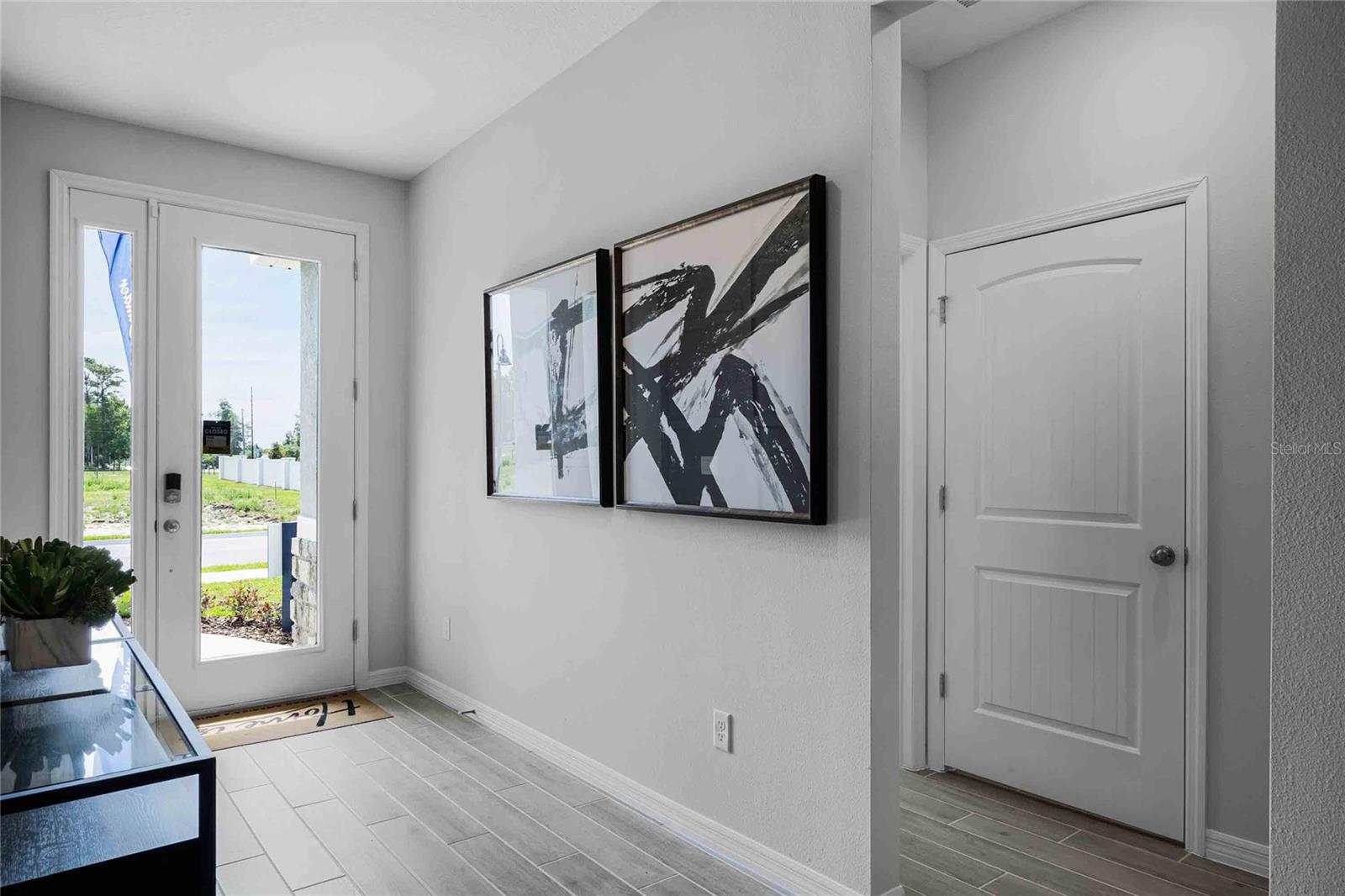 VICTORIA OAKS PH D - Residential