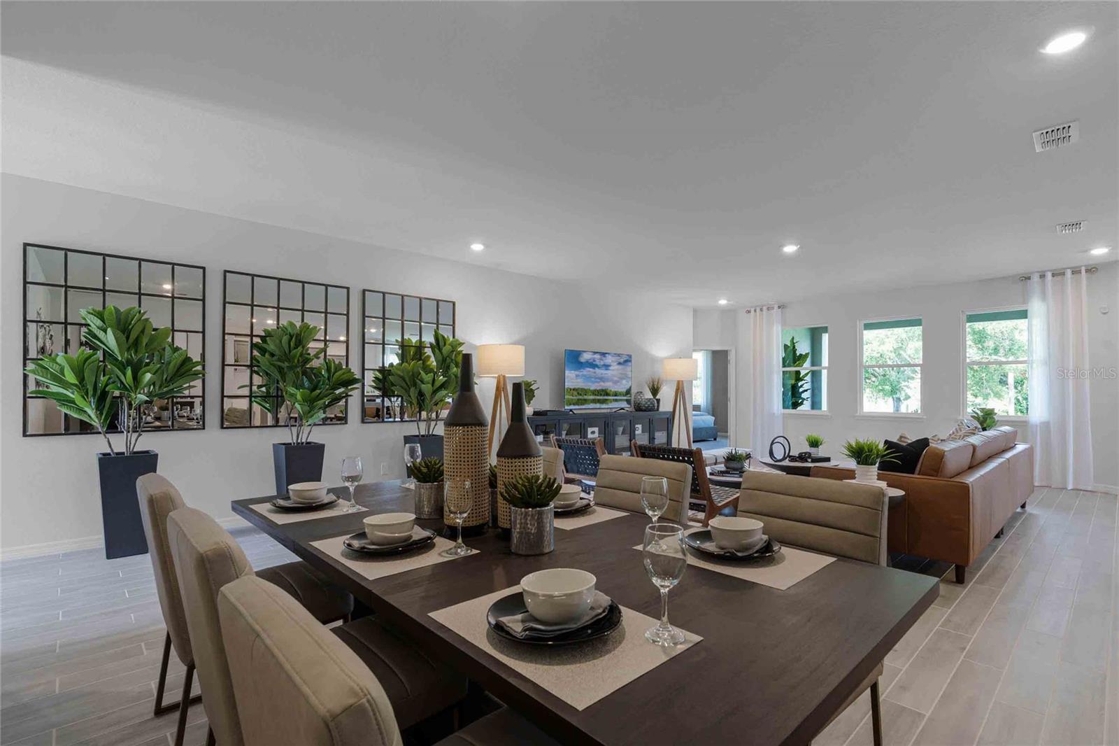 VICTORIA OAKS PH D - Residential