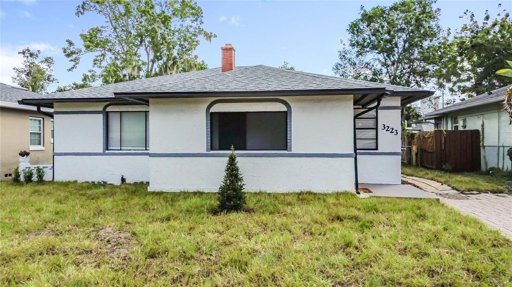 Photo of 3223 N Orange Ave, Orlando, FL 32803 (MLS # O6389796)