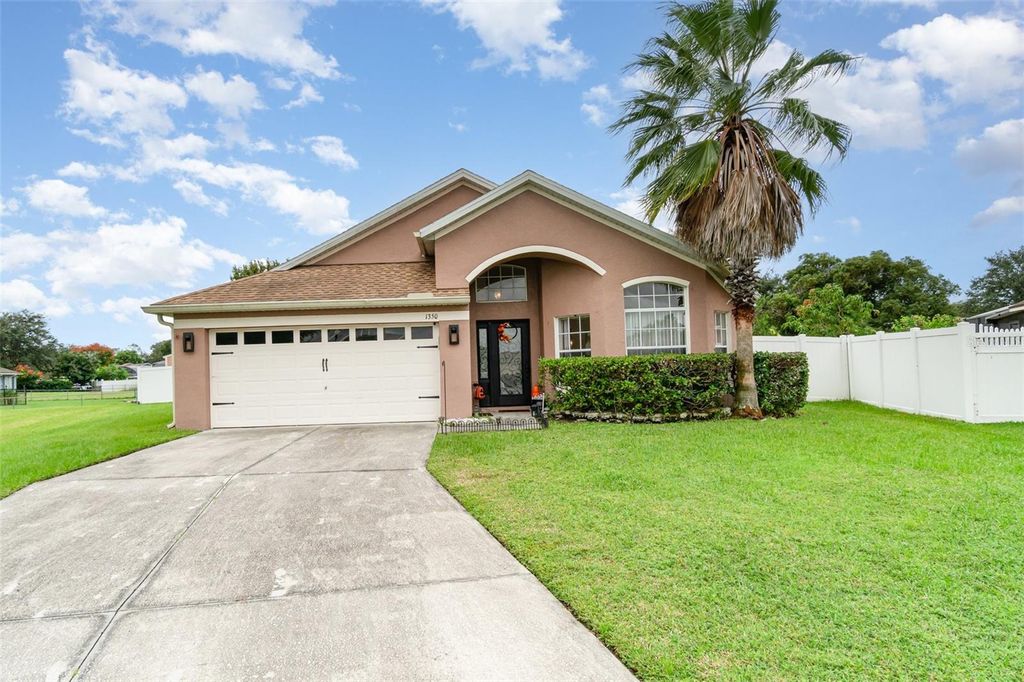 Photo of 1350 Creekview Court, Saint Cloud, FL 34772 (MLS # O6351592)