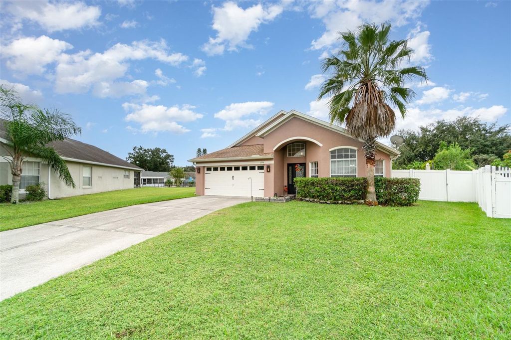 Photo of 1350 Creekview Court, Saint Cloud, FL 34772 (MLS # O6351592)