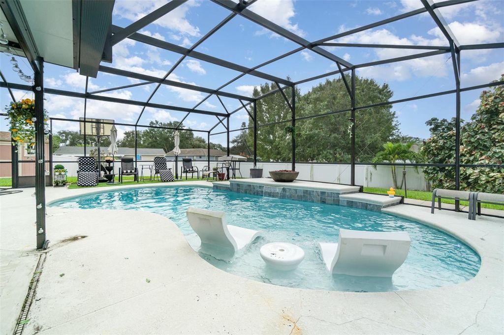 Photo of 1350 Creekview Court, Saint Cloud, FL 34772 (MLS # O6351592)