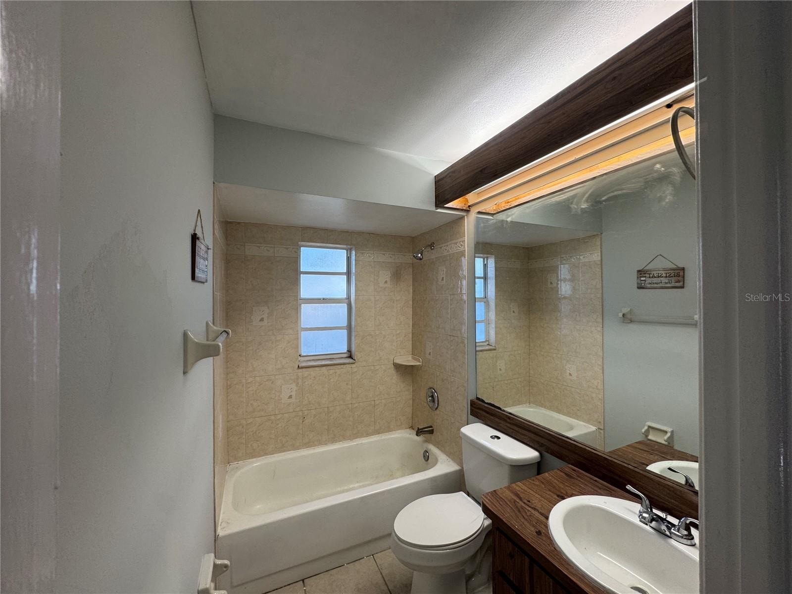 WINGATE VILLAGE UNIT 04 - Residential