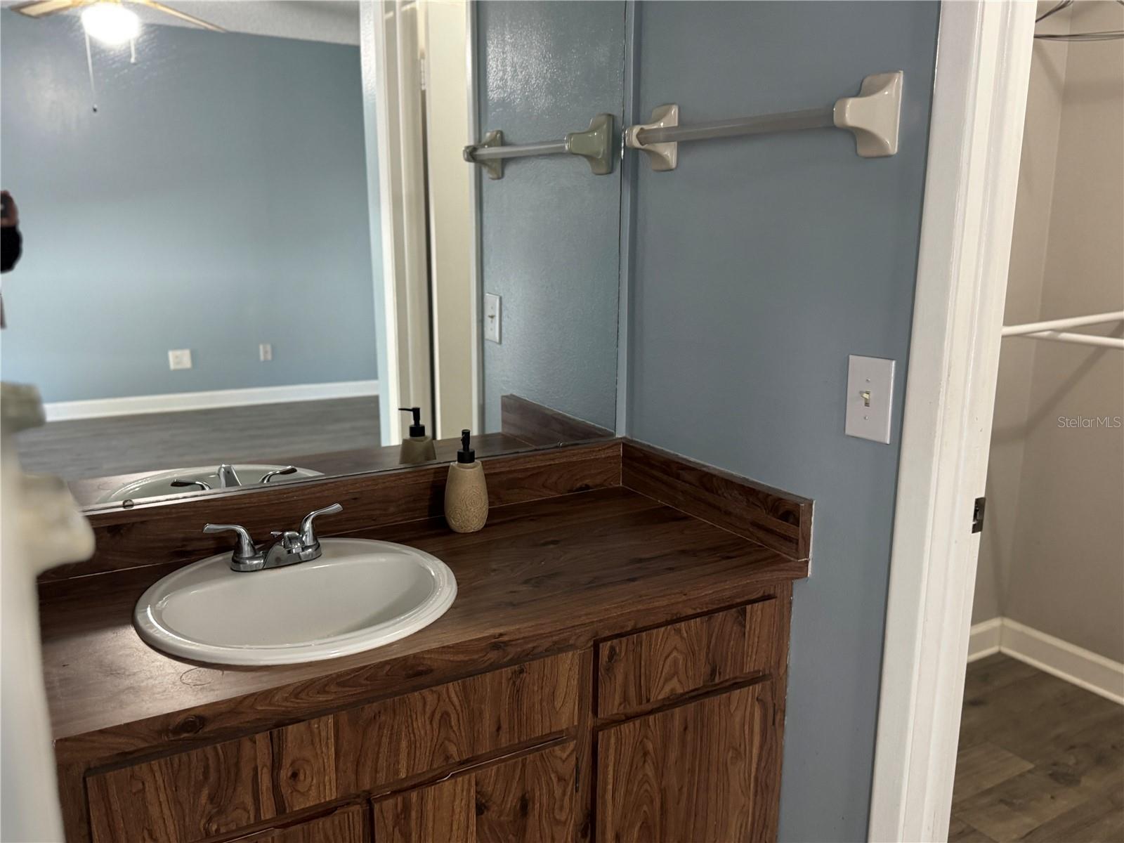 WINGATE VILLAGE UNIT 04 - Residential