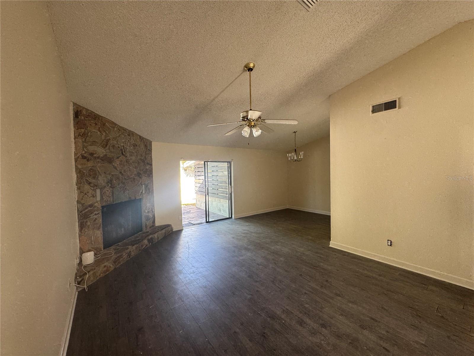 WINGATE VILLAGE UNIT 04 - Residential