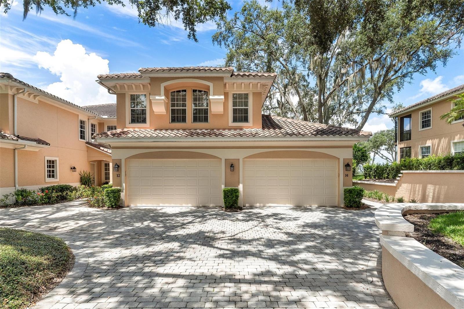 HOWEY IN HILLS MISSION CARMEL CONDO U - Residential