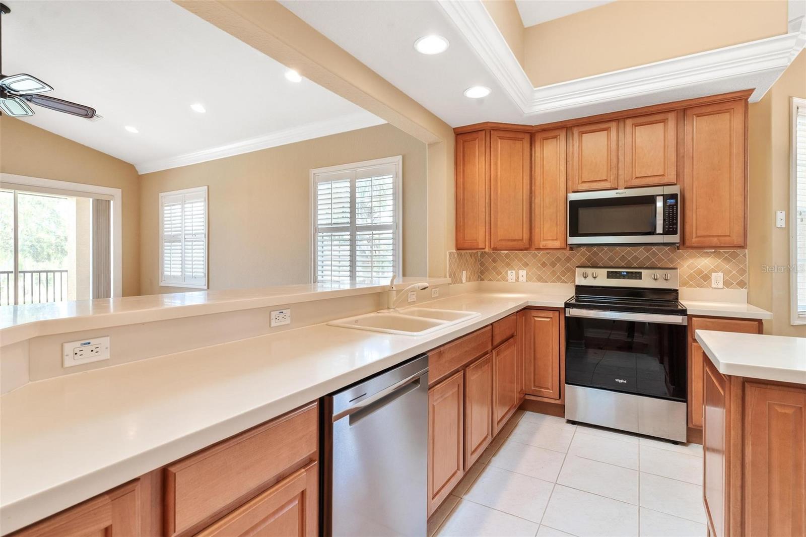 HOWEY IN HILLS MISSION CARMEL CONDO U - Residential