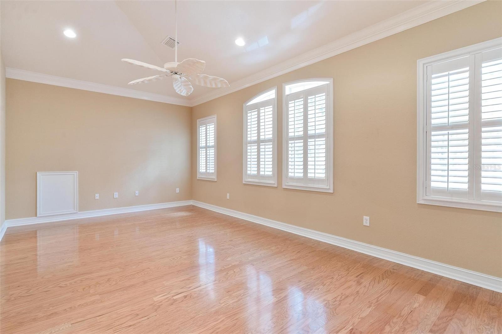 HOWEY IN HILLS MISSION CARMEL CONDO U - Residential