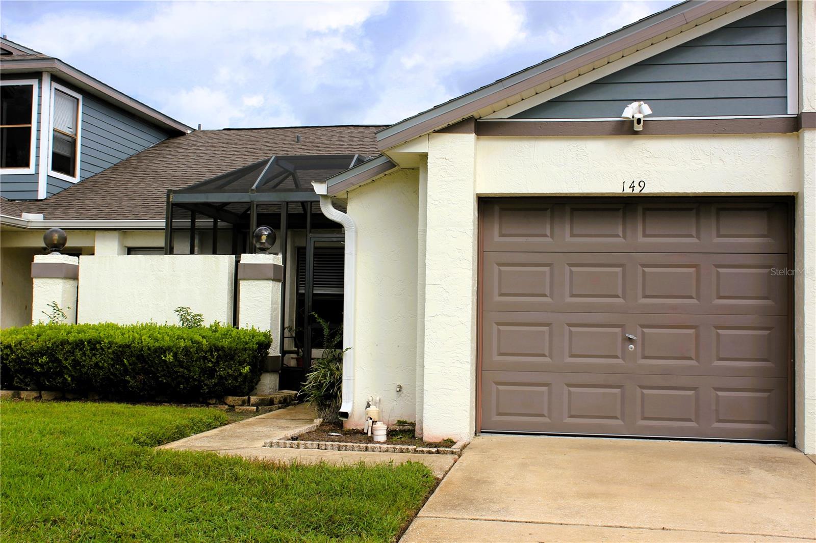 149 LAKEPOINTE CIRCLE