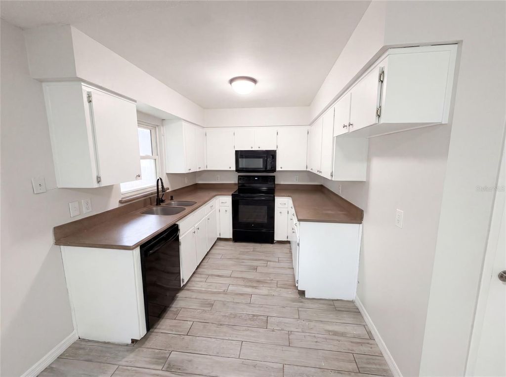 Photo of 2922 Xavier Court, Orlando, FL 32826 (MLS # O6418598)