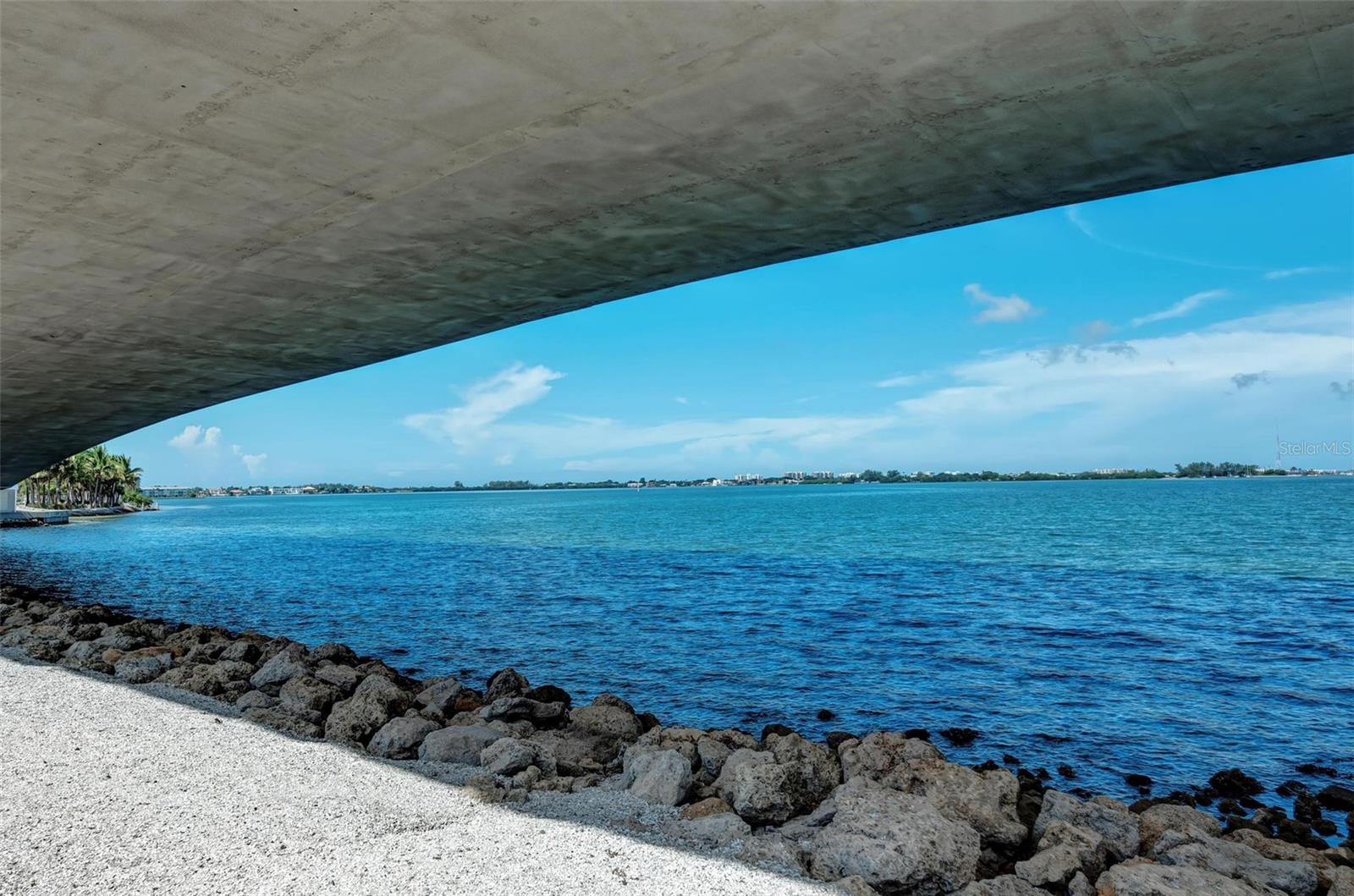 LIDO SHORES - Residential Lease