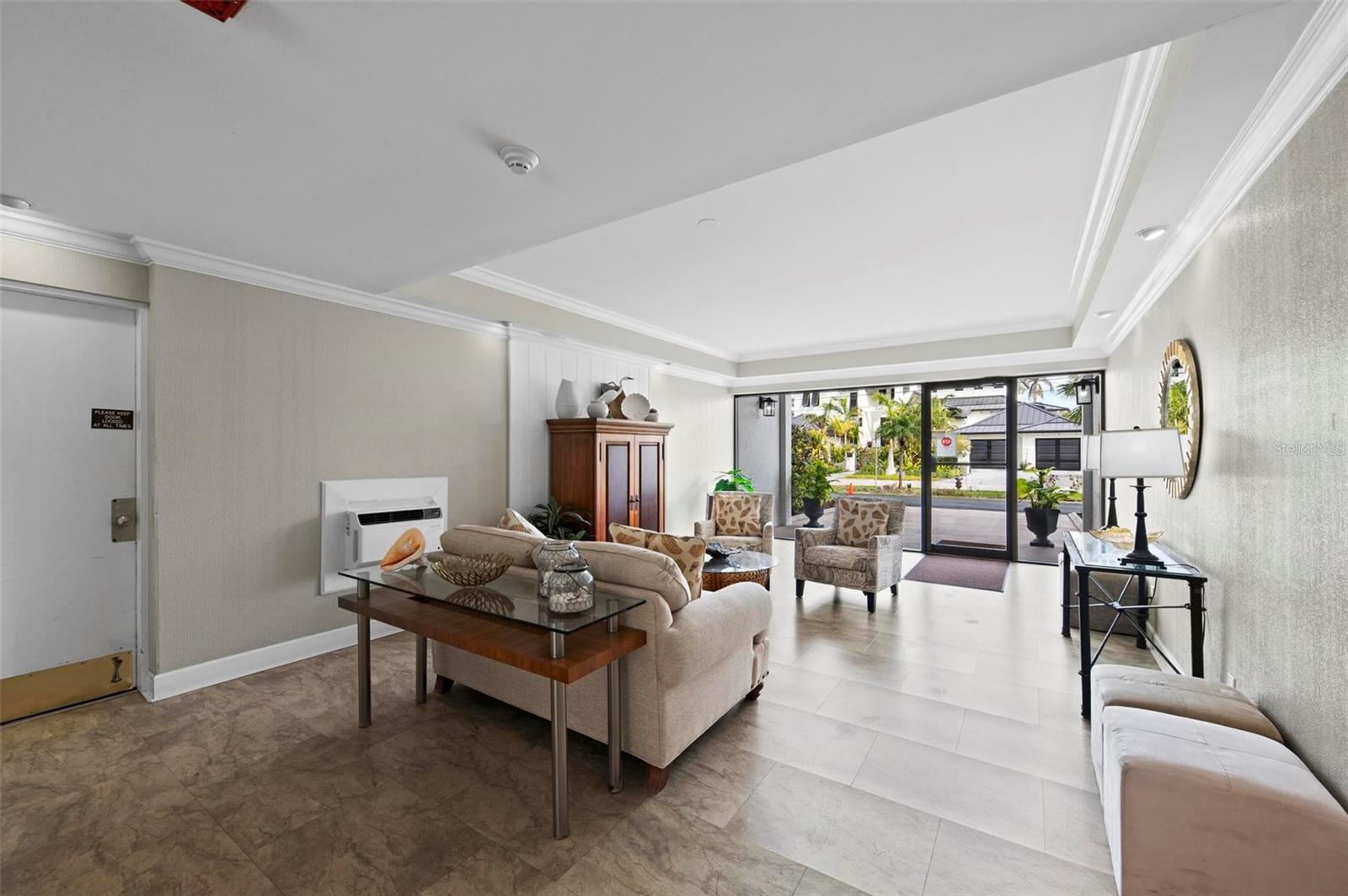 LIDO SHORES - Residential Lease