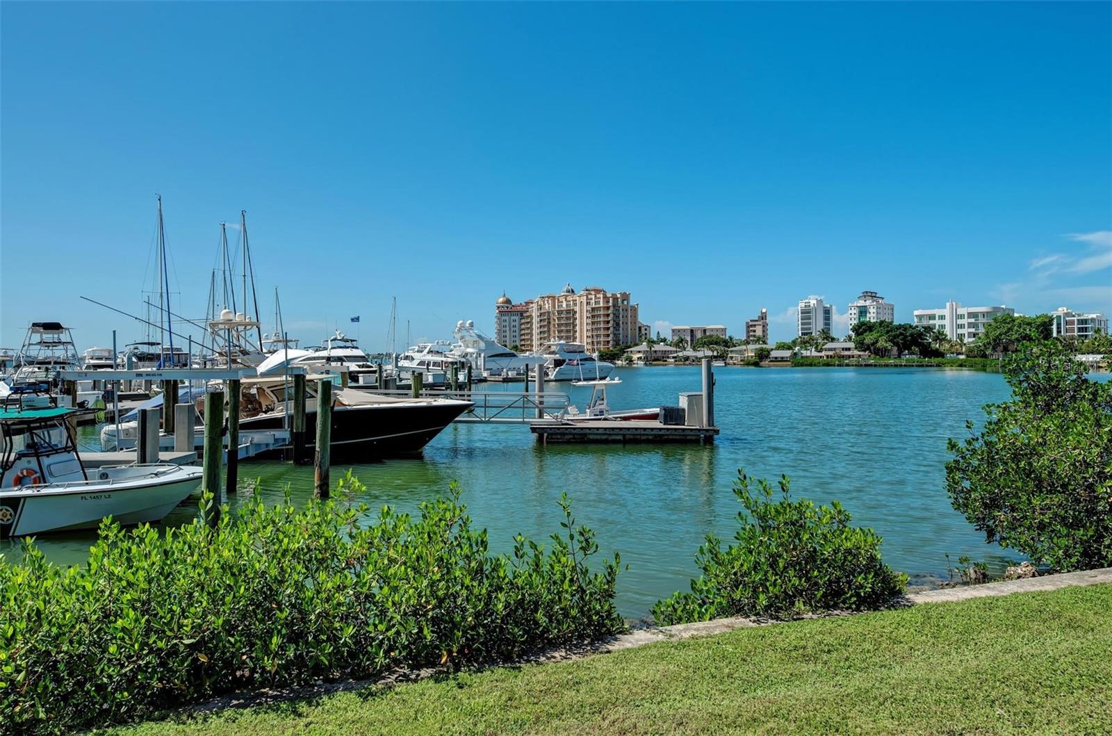 LIDO SHORES - Residential Lease