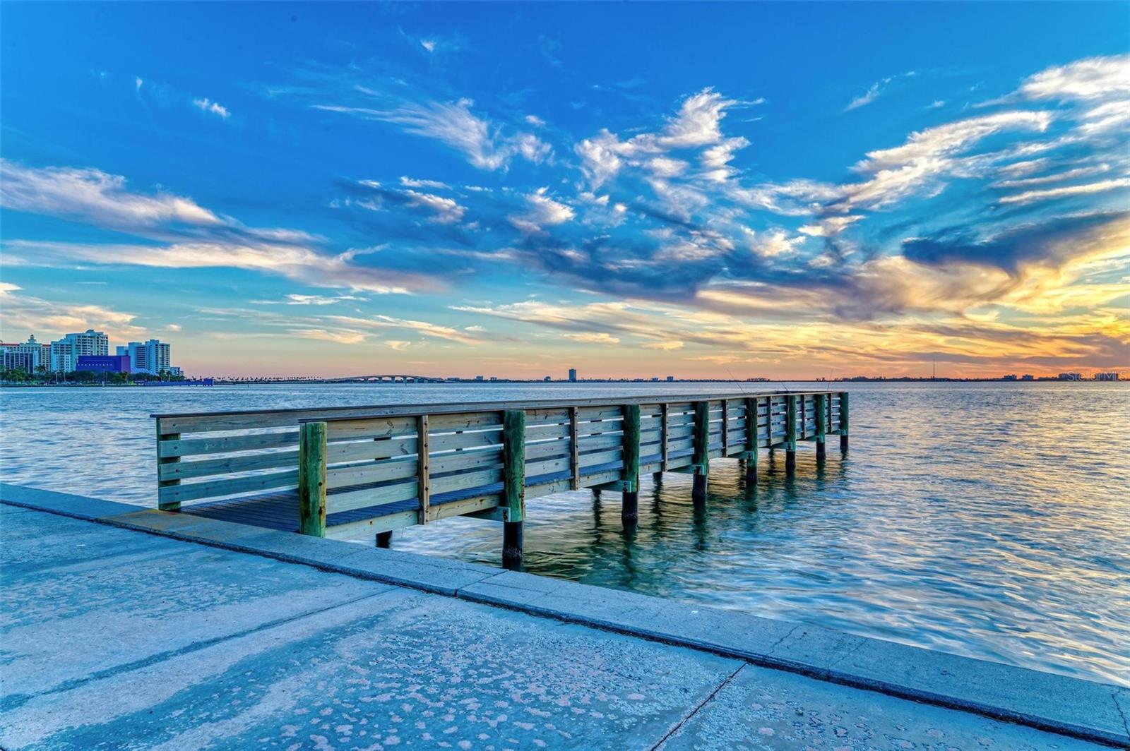 LIDO SHORES - Residential Lease