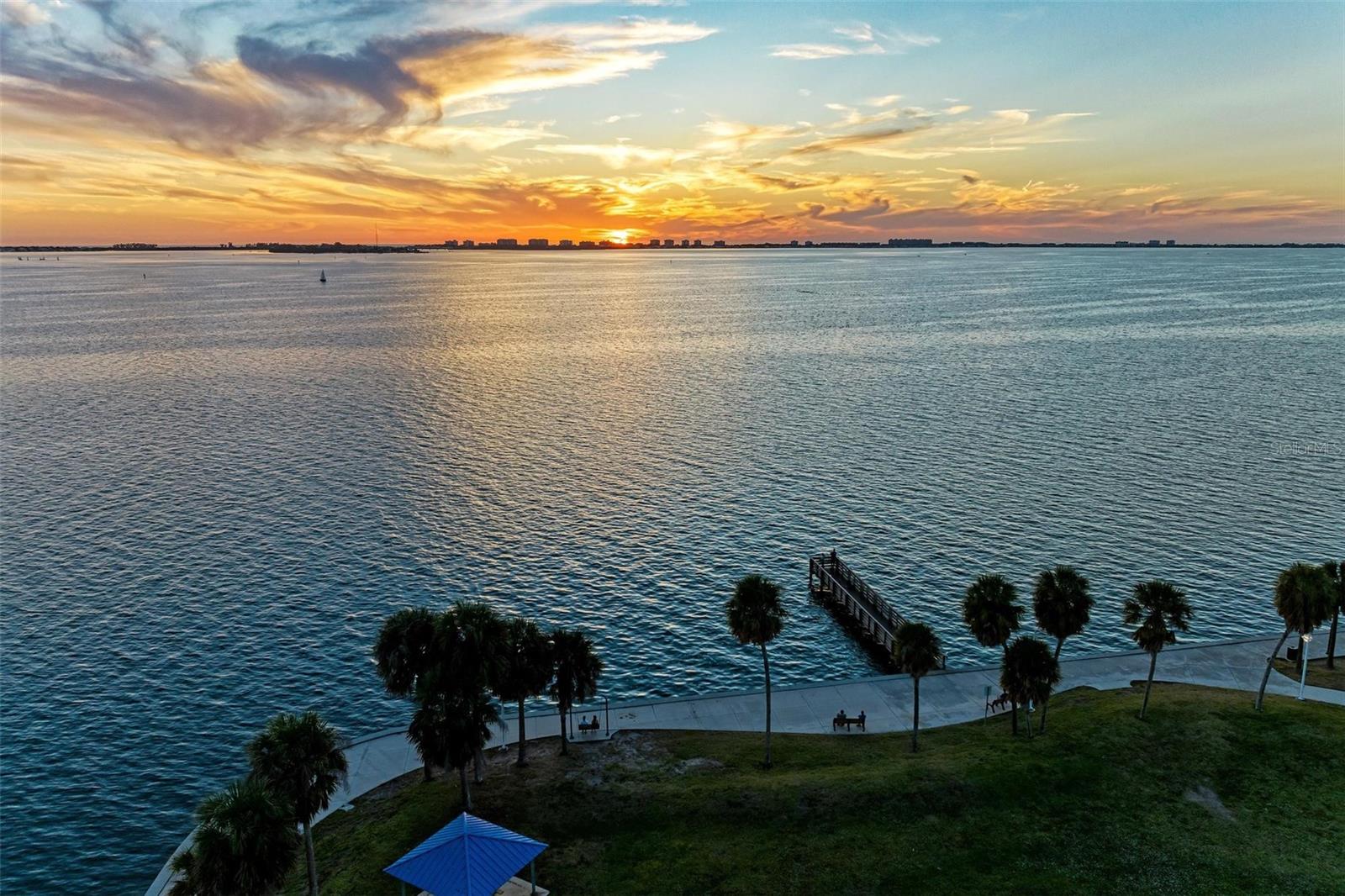 LIDO SHORES - Residential Lease