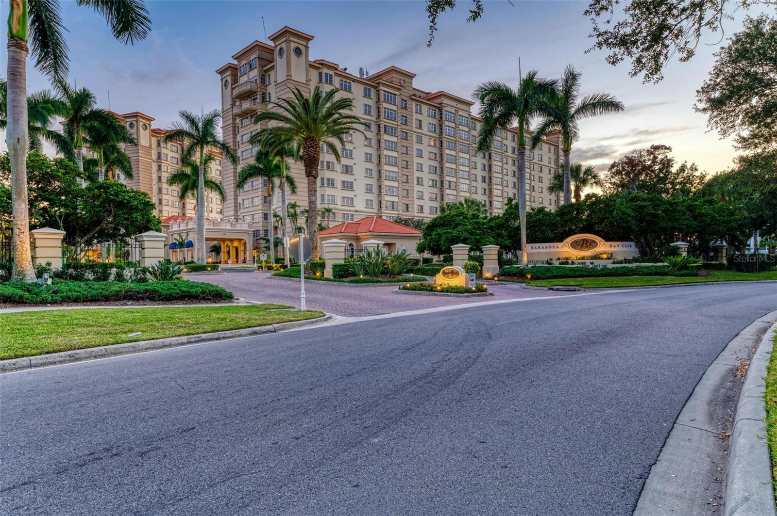 LIDO SHORES - Residential Lease