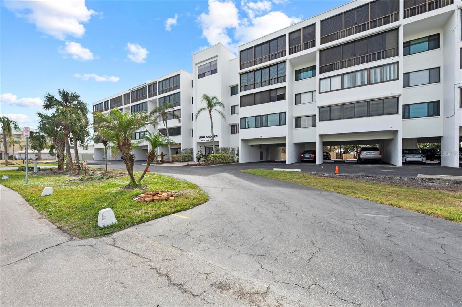 LIDO SHORES - Residential Lease