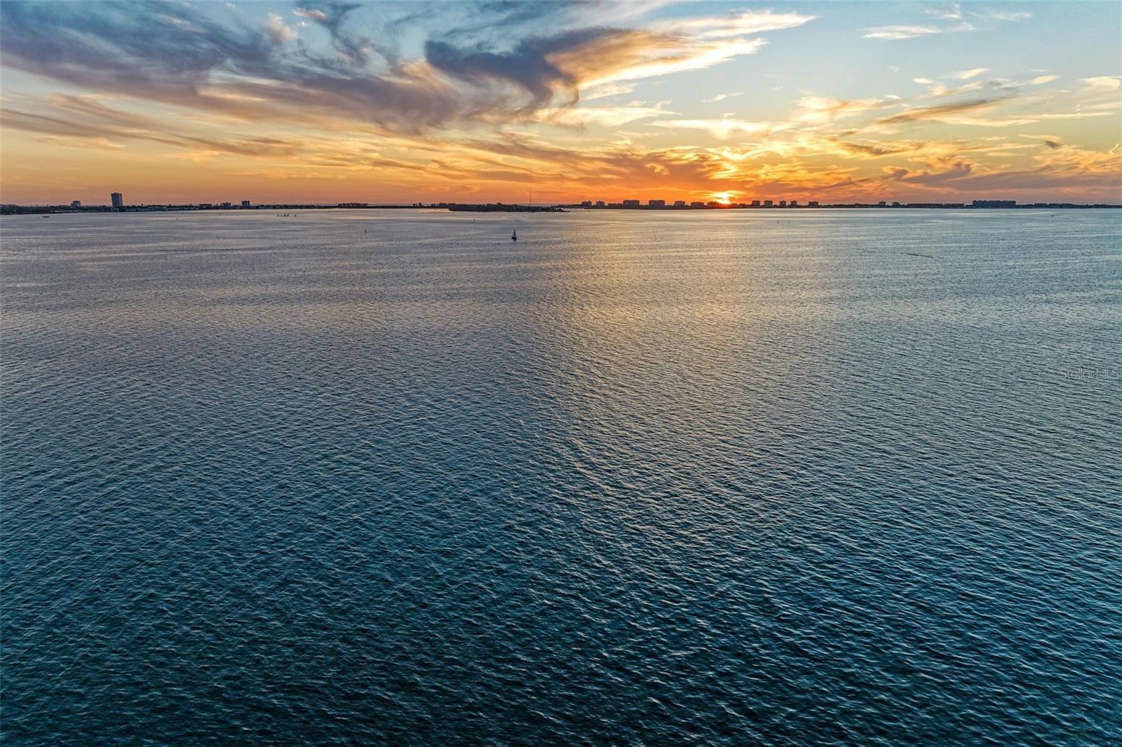 LIDO SHORES - Residential Lease