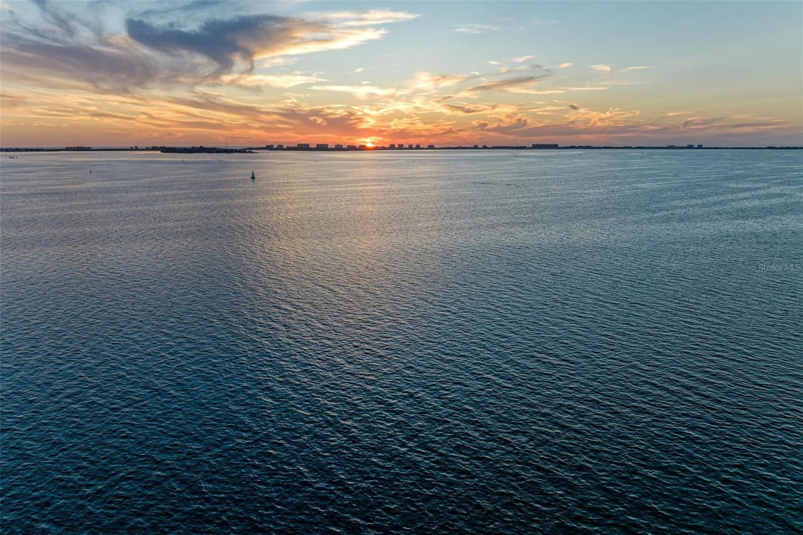 LIDO SHORES - Residential Lease