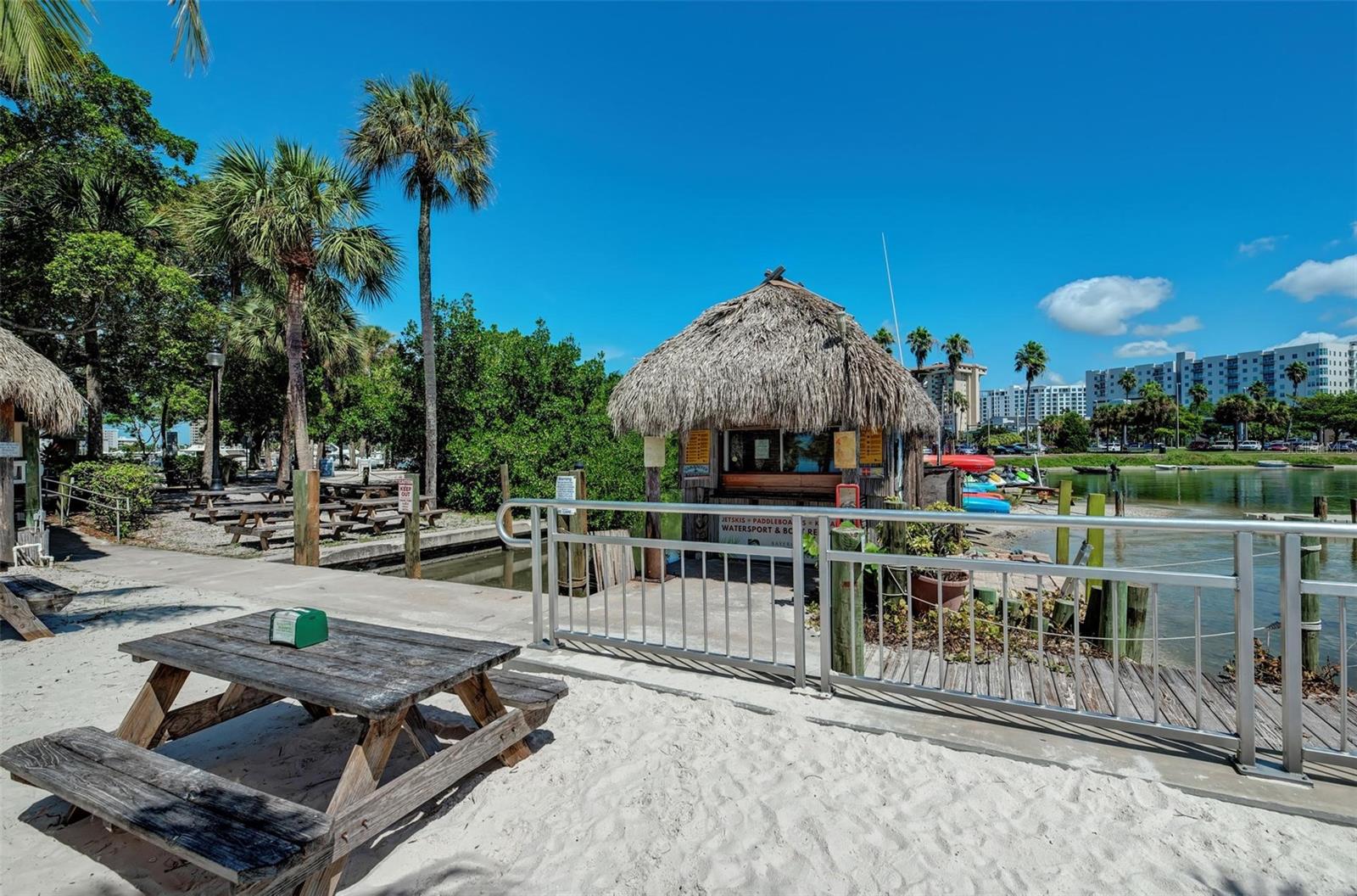 LIDO SHORES - Residential Lease