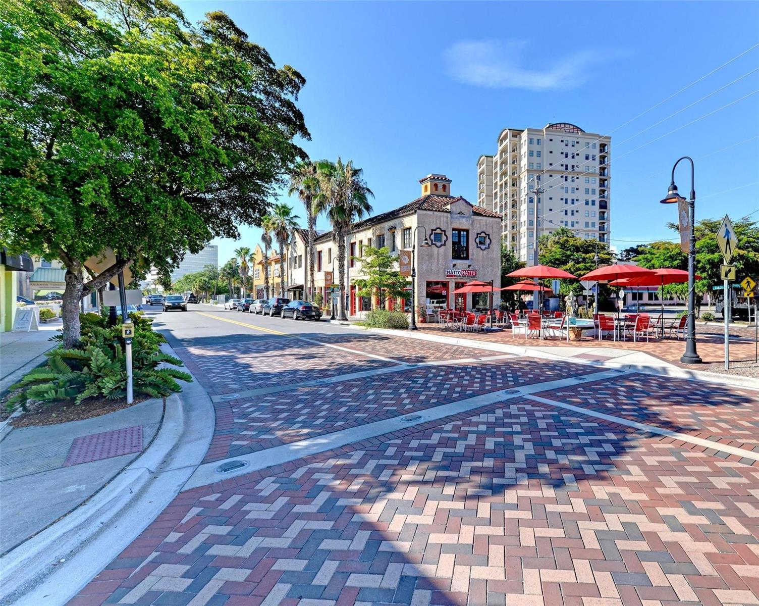 LIDO SHORES - Residential Lease