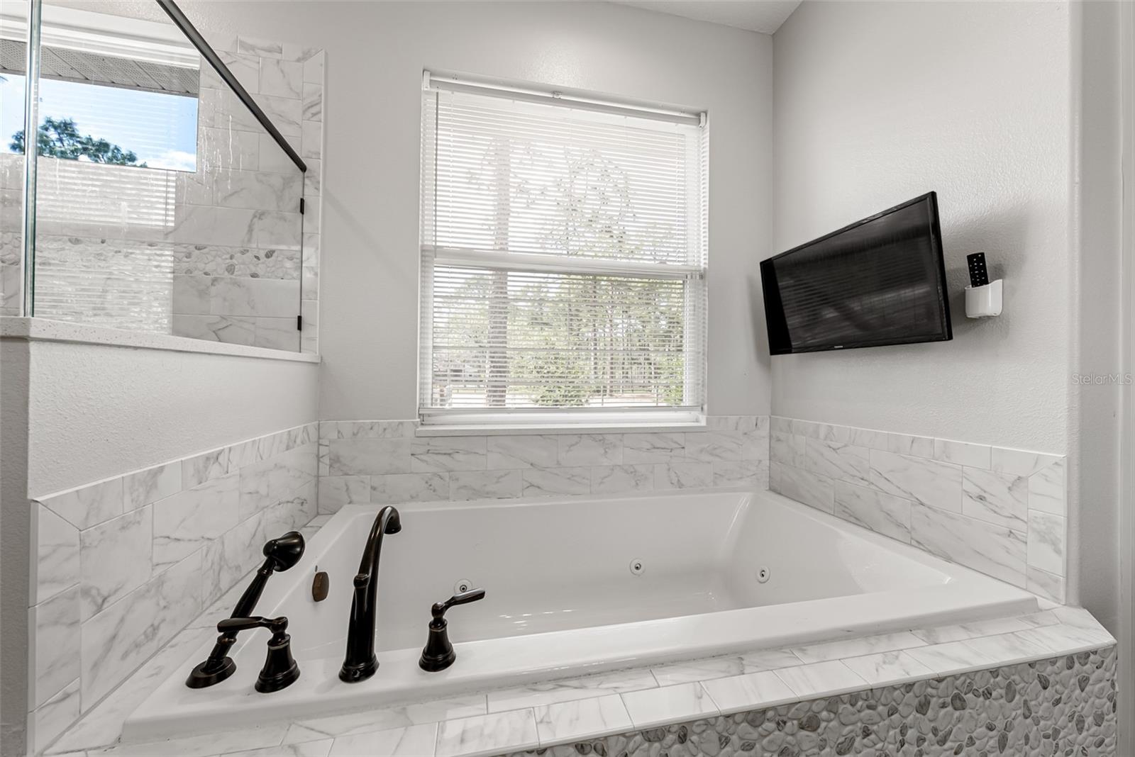 ROYAL TRAILS UNIT 01 - Residential