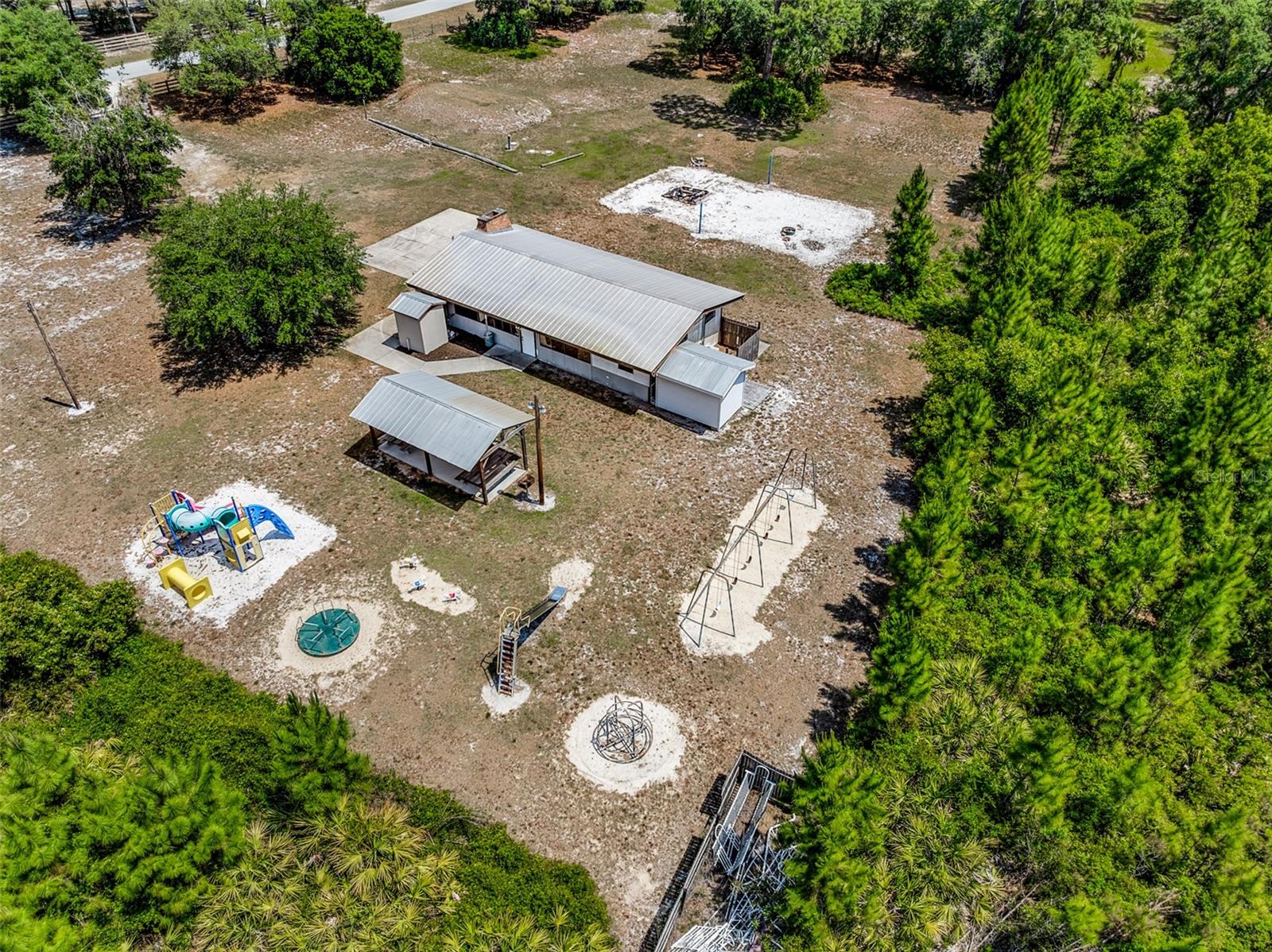 ROYAL TRAILS UNIT 01 - Residential