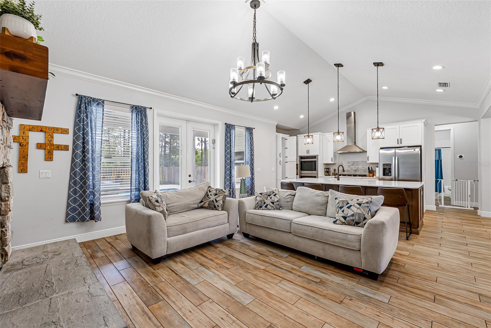 ROYAL TRAILS UNIT 01 - Residential