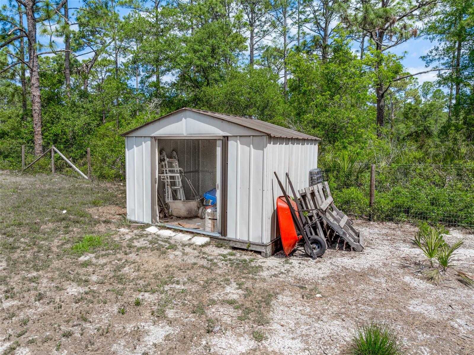 ROYAL TRAILS UNIT 01 - Residential