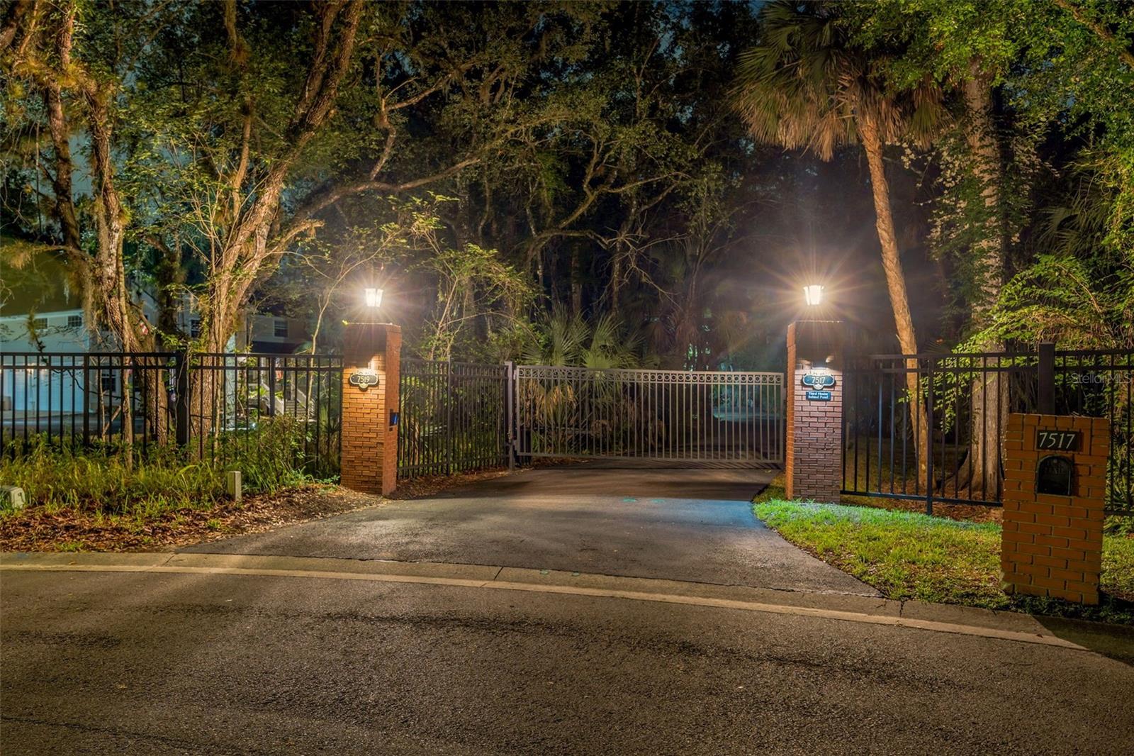 TAMPA PALMS UNIT 2E REV - Residential