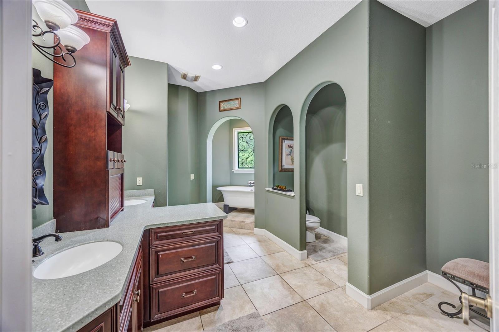 TAMPA PALMS UNIT 2E REV - Residential