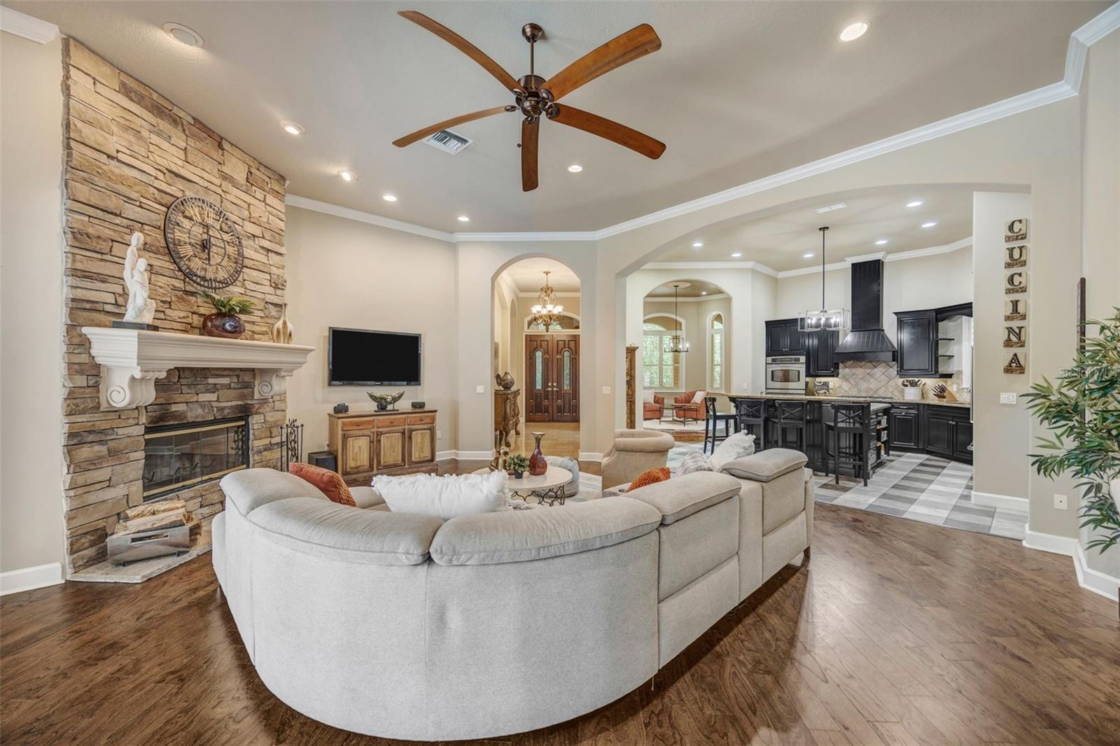 TAMPA PALMS UNIT 2E REV - Residential