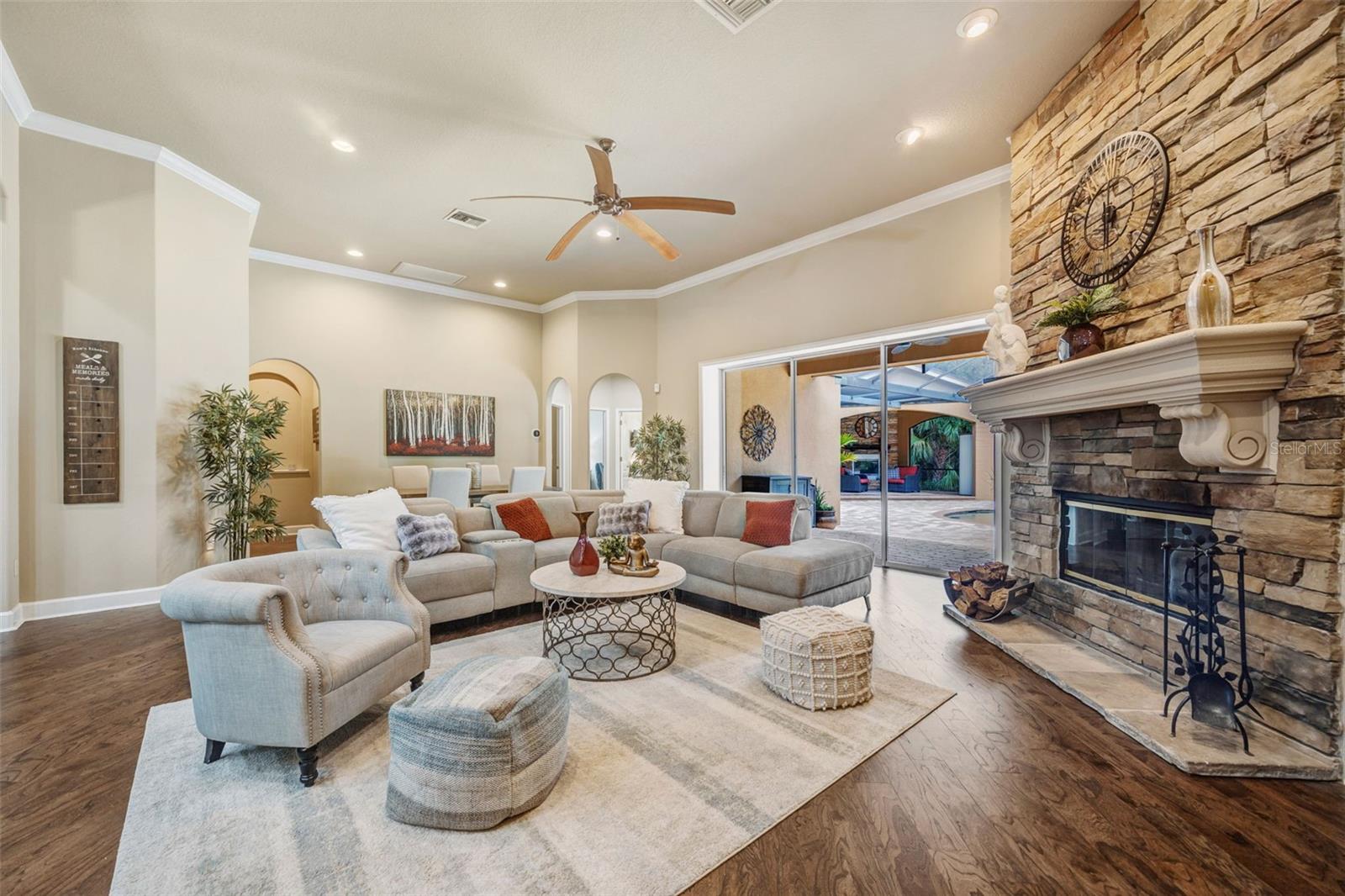 TAMPA PALMS UNIT 2E REV - Residential