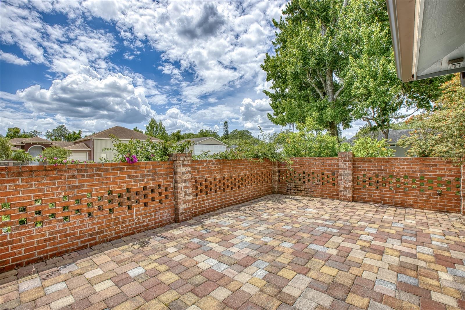 2551 CROSS COUNTRY DRIVE