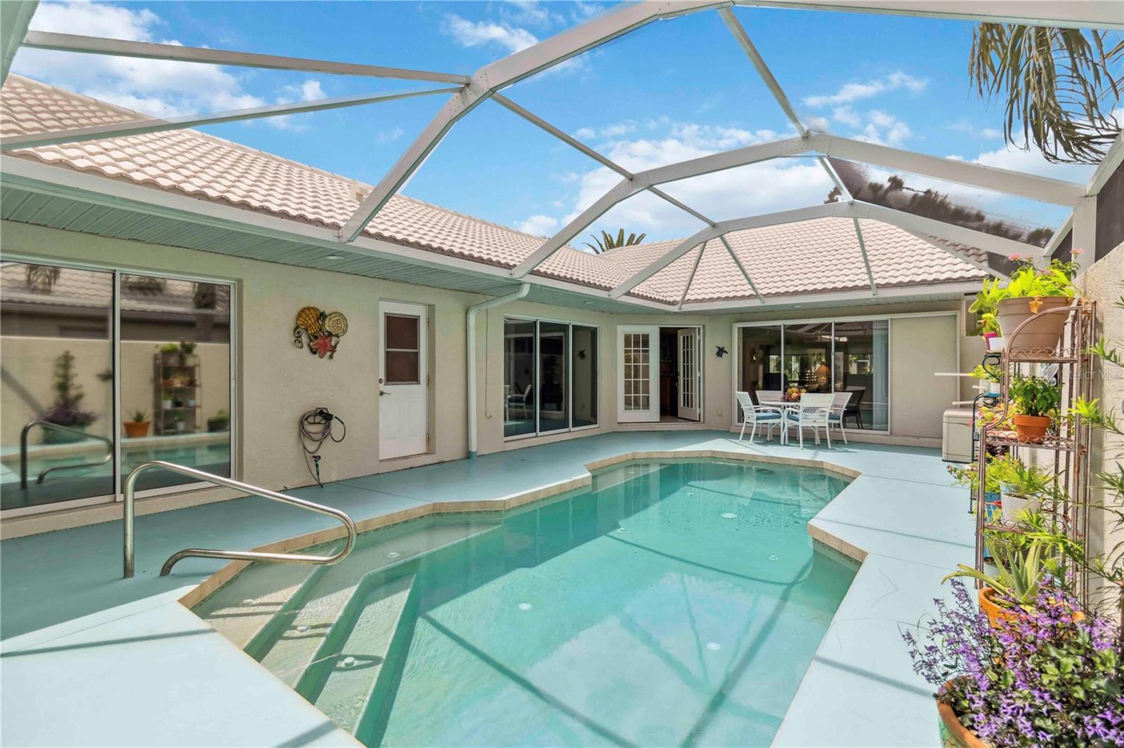 1110 SOUTHLAKE COURT