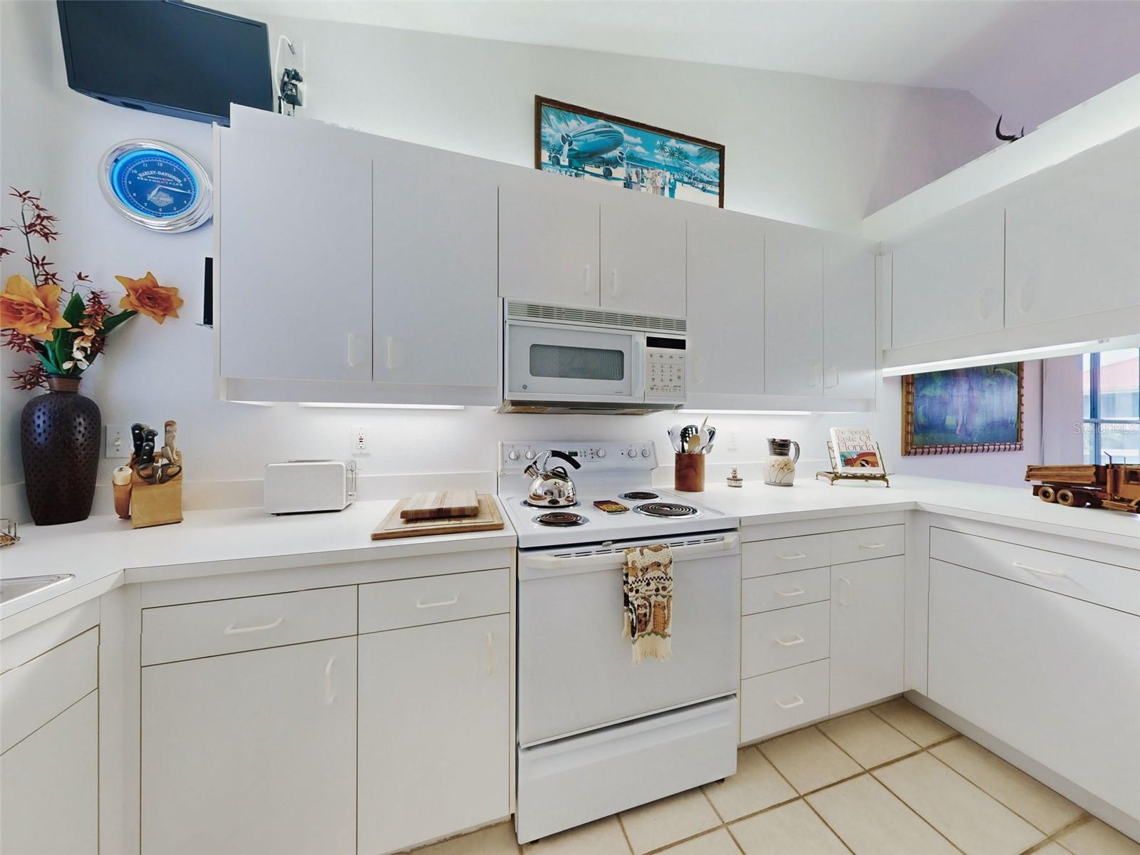 BOUCHELLE ISLAND CONDO - Residential