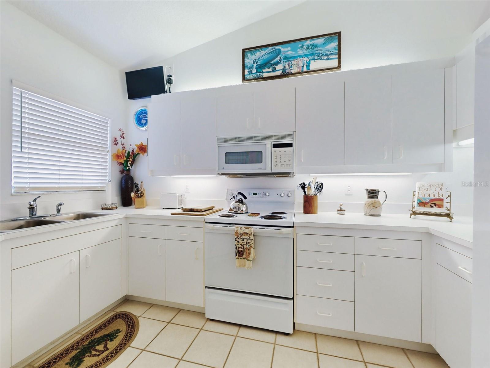 BOUCHELLE ISLAND CONDO - Residential