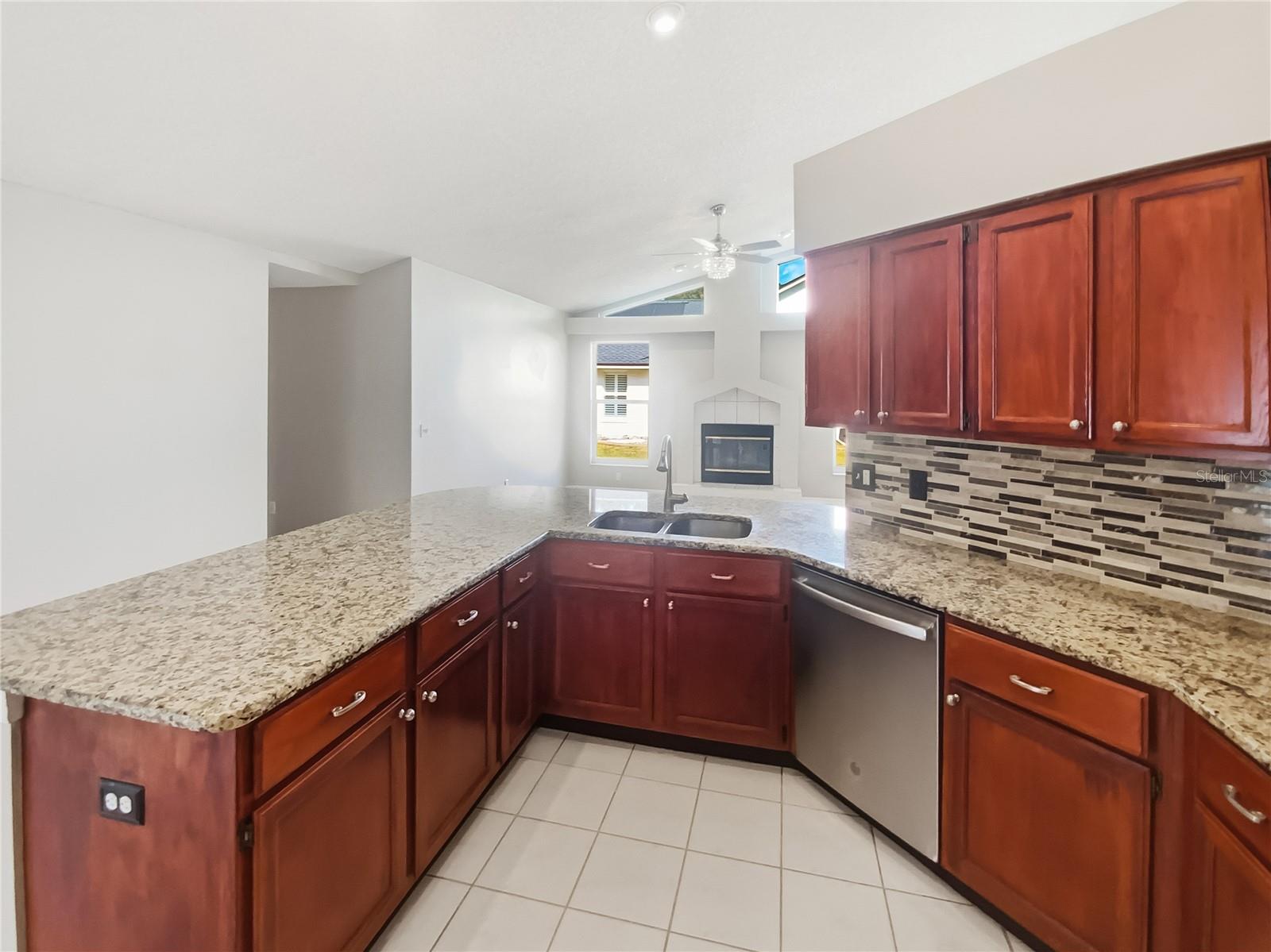 KEYSTONE CROSSINGS - Residential