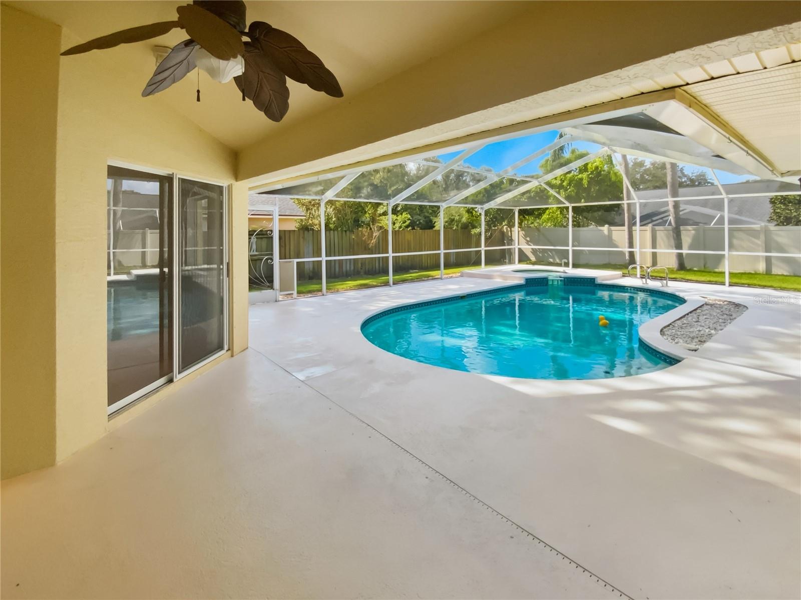 KEYSTONE CROSSINGS - Residential