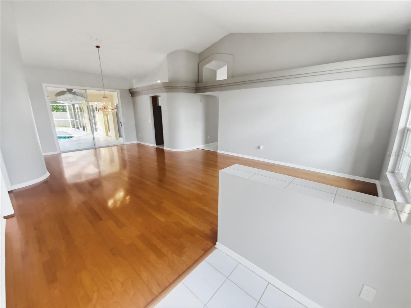 KEYSTONE CROSSINGS - Residential