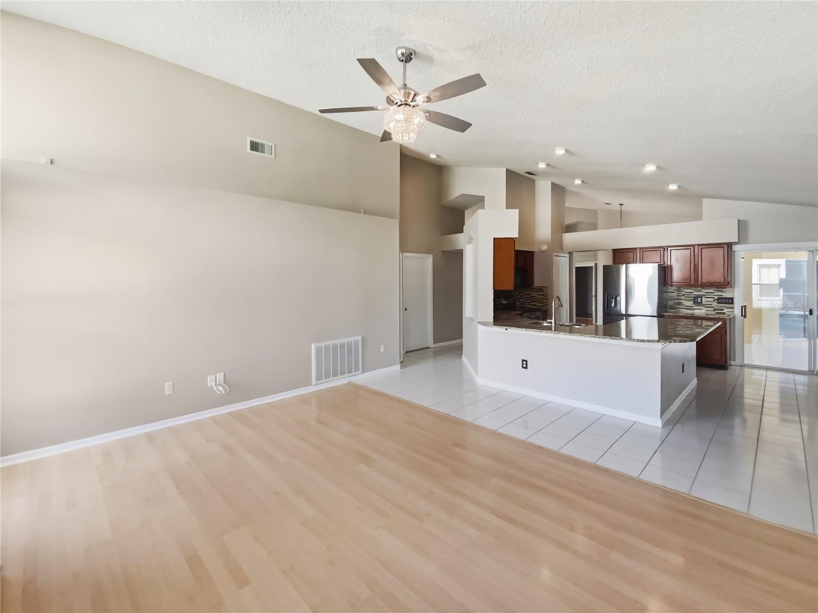 KEYSTONE CROSSINGS - Residential